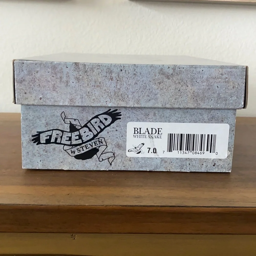 NWT Freebird White Snake Blade Size 7 - Picture 3 of 16